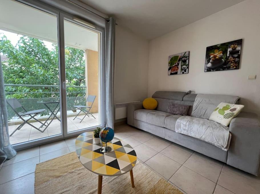 T2 Calme Et Paisible Parking Apartment Каркасон Екстериор снимка